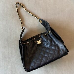 NWT🖤CHANEL🖤Small 25 Caviar Leather Hobo Bag